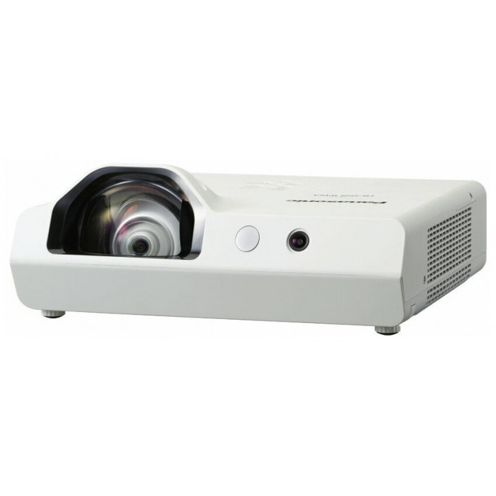 Короткофокусный проектор Panasonic PT-TW351R (3300 лм, WXGA) Короткофокусный проектор Panasonic PT-TW351R (3300 лм, WXGA)