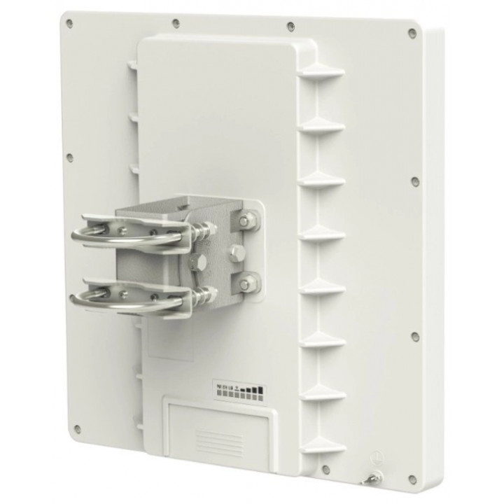 Антенна MikroTik RB911G-5HPnD-QRT (панельная, 5 ГГц, 23 дБи, со встроенным маршрутизатором) Антенна MikroTik RB911G-5HPnD-QRT (панельная, 5 ГГц, 23 дБи, со встроенным маршрутизатором)