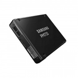 SSD-накопитель Samsung MZWLR7T6HBLA-00A07 7,68 ТБ 2,5″